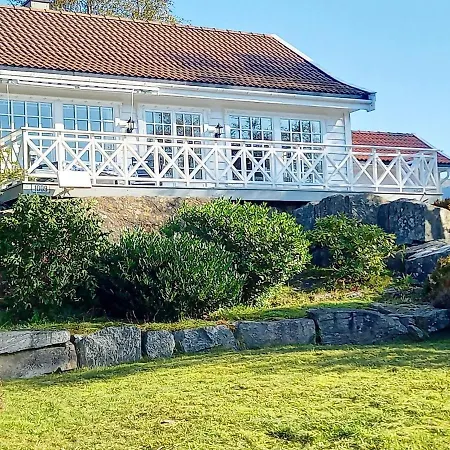 Holiday home Holiday Home Eivindvik *